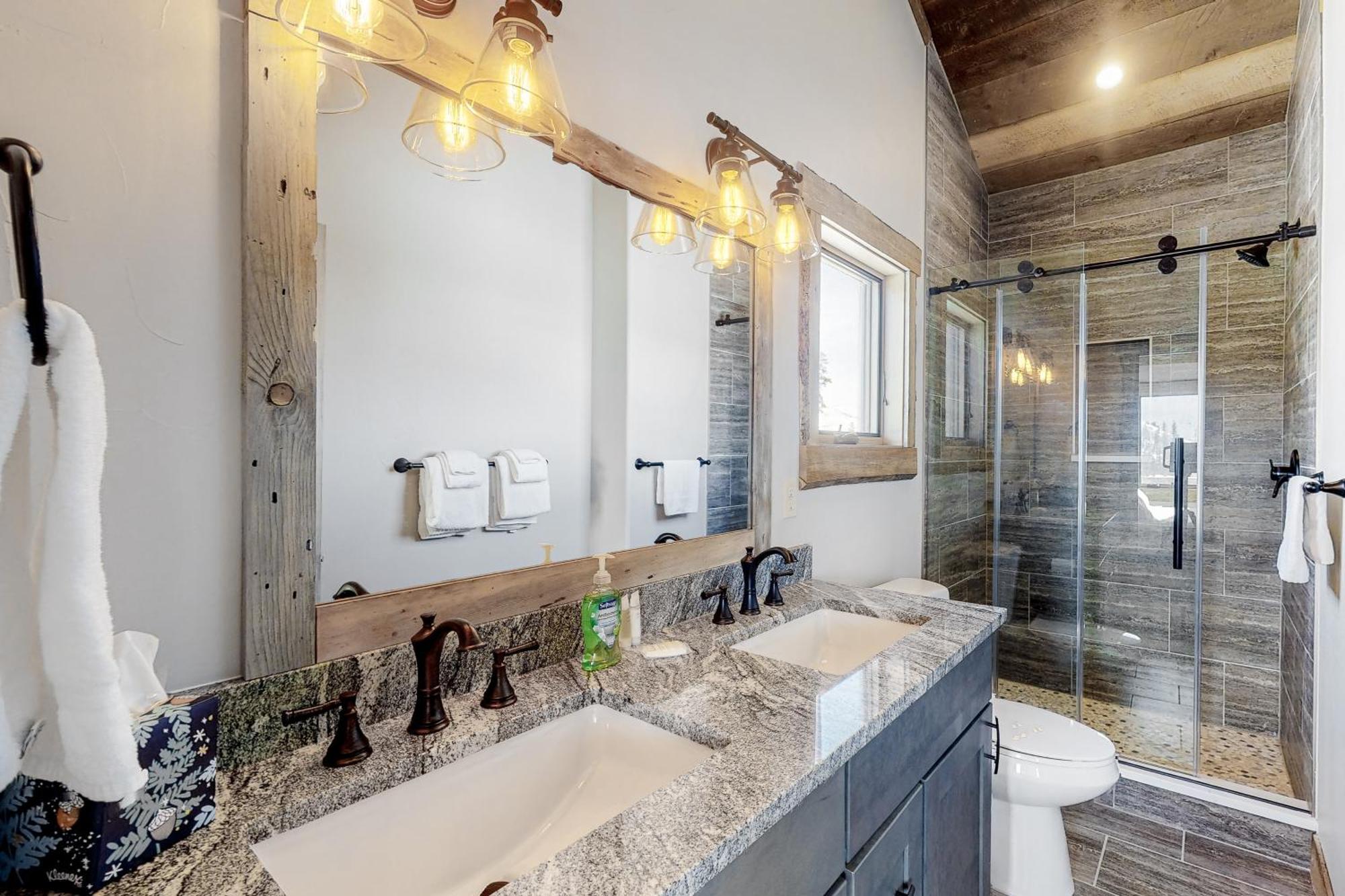 Cabin Getaway & Stonewood Lodge Grand Lake Rum bild